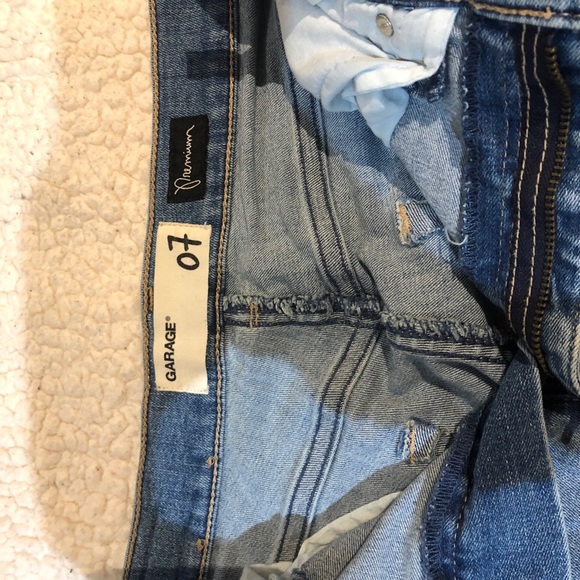Garage high rise jeans with black side stripes - Picture 3 of 3